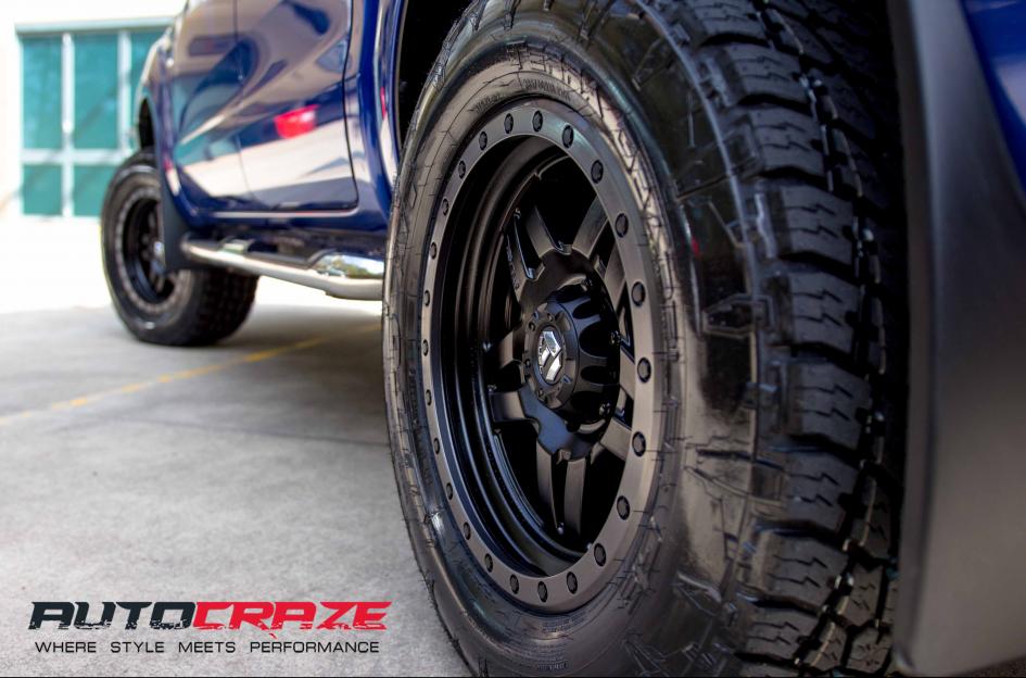FORD RANGER ANZA MATTE BLACK WITH ANTHRACITE RING